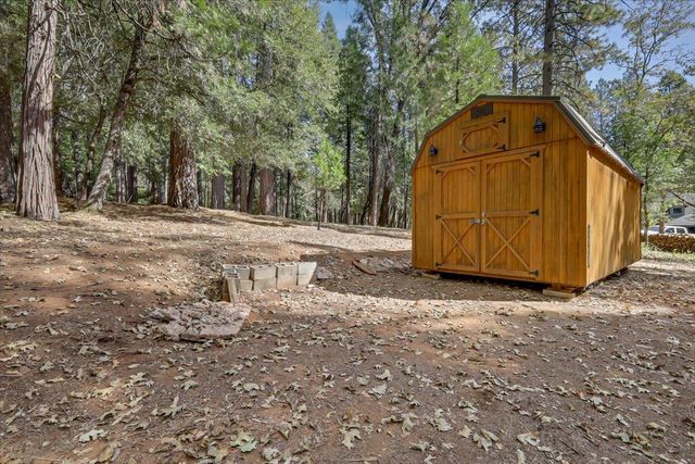 18131 Blue Tent School Rd, Nevada City, CA 95959