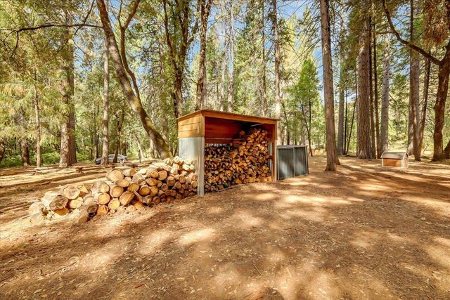 18131 Blue Tent School Rd, Nevada City, CA 95959