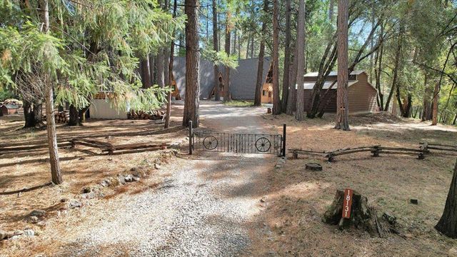 18131 Blue Tent School Rd, Nevada City, CA 95959