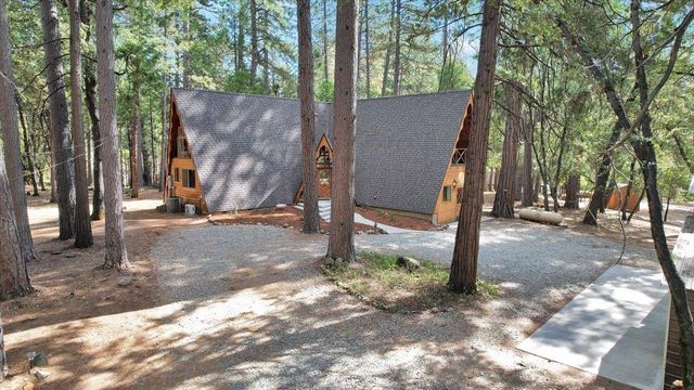 18131 Blue Tent School Rd, Nevada City, CA 95959