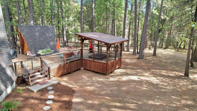 18131 Blue Tent School Rd, Nevada City, CA 95959