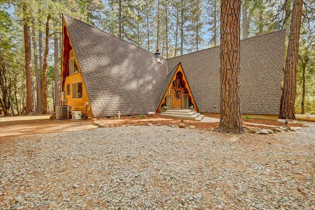 18131 Blue Tent School Rd, Nevada City, CA 95959
