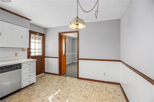 124 Kingston Avenue, Kernersville, NC 27284