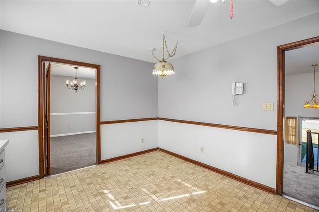 124 Kingston Avenue, Kernersville, NC 27284