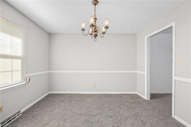 124 Kingston Avenue, Kernersville, NC 27284