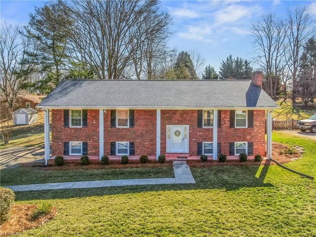 124 Kingston Avenue, Kernersville, NC 27284