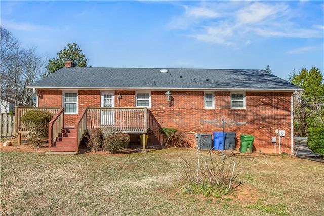 124 Kingston Avenue, Kernersville, NC 27284