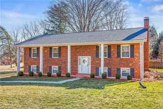 124 Kingston Avenue, Kernersville, NC 27284
