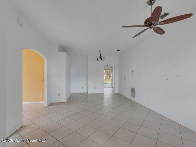 1008 NW Tuscany Drive, Port St. Lucie, FL 34986