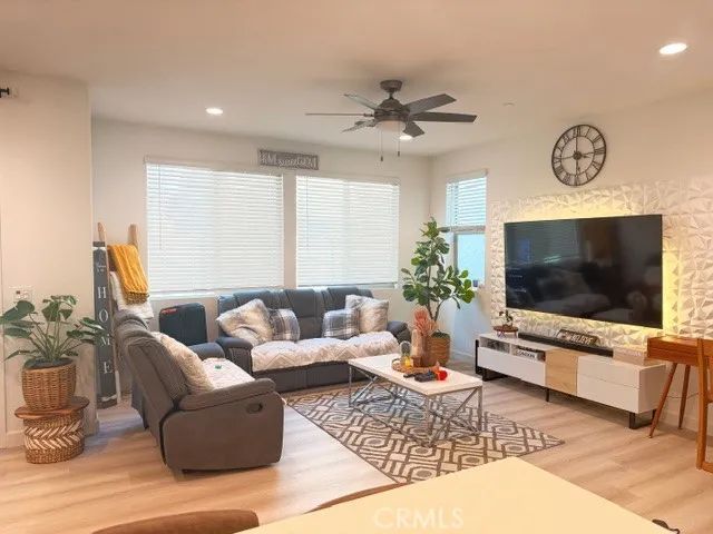 29424 Tourmaline, Winchester, CA 92596
