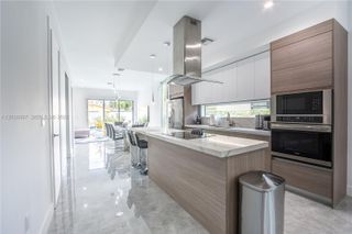 3461 SW 25th Street B, Miami, FL 33133