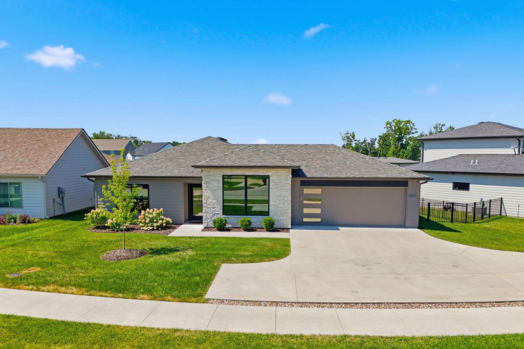 5317 SMITH DR, Columbia, MO 65203