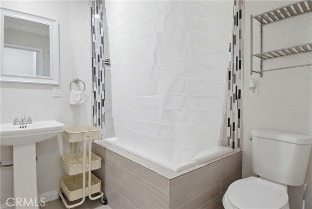 3301 Santa Fe Avenue 49, Long Beach, CA 90810