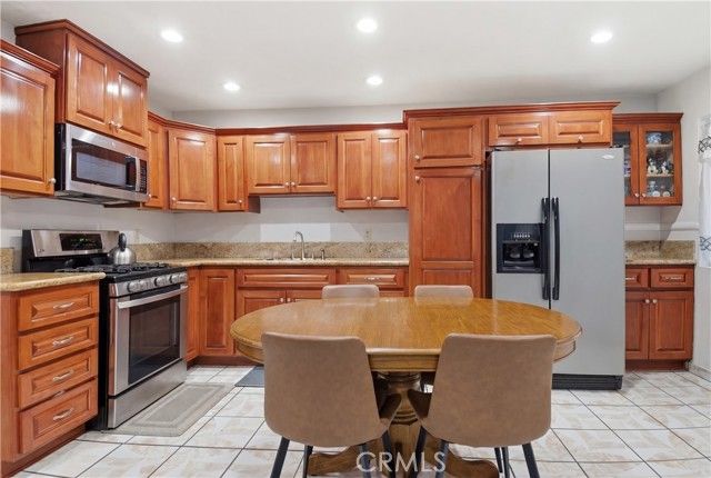 3301 Santa Fe Avenue 49, Long Beach, CA 90810