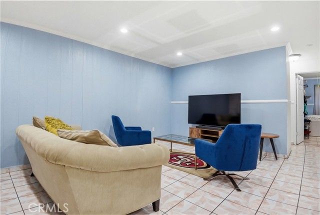 3301 Santa Fe Avenue 49, Long Beach, CA 90810