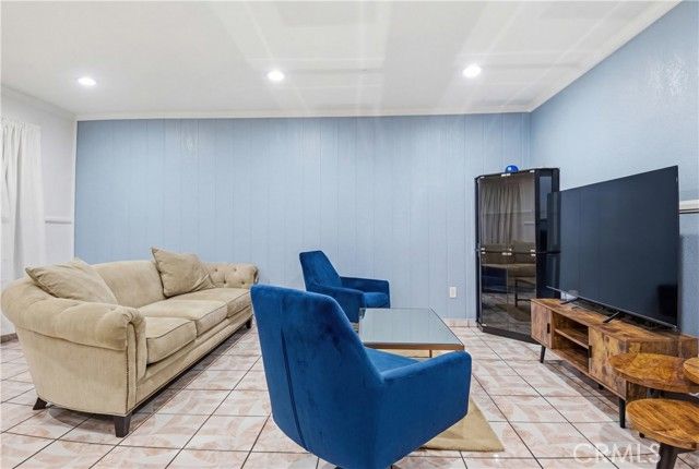 3301 Santa Fe Avenue 49, Long Beach, CA 90810