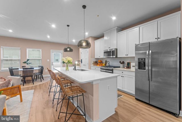 160 LYONS CREEK DR, Laurel, MD 20708