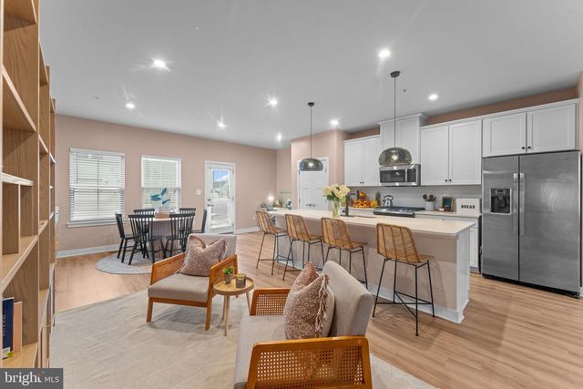 160 LYONS CREEK DR, Laurel, MD 20708