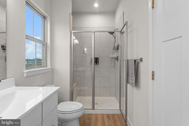 160 LYONS CREEK DR, Laurel, MD 20708