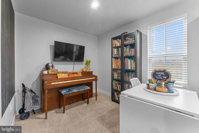 160 LYONS CREEK DR, Laurel, MD 20708