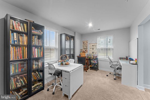 160 LYONS CREEK DR, Laurel, MD 20708