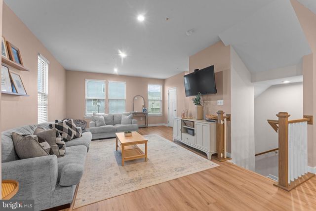 160 LYONS CREEK DR, Laurel, MD 20708