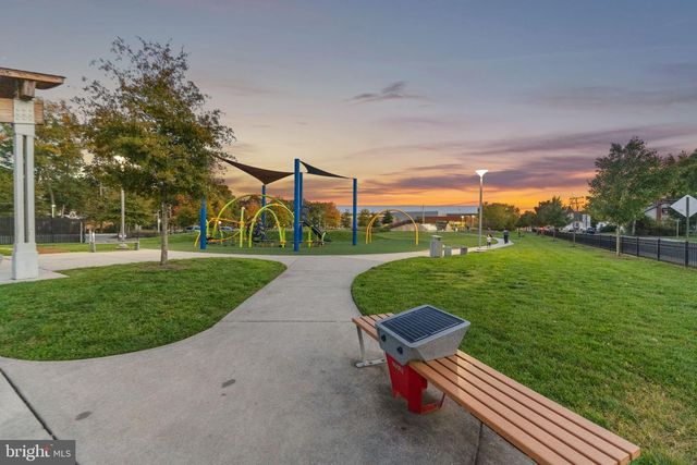 160 LYONS CREEK DR, Laurel, MD 20708