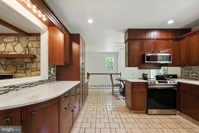 49 FAWN DR, Reading, PA 19607