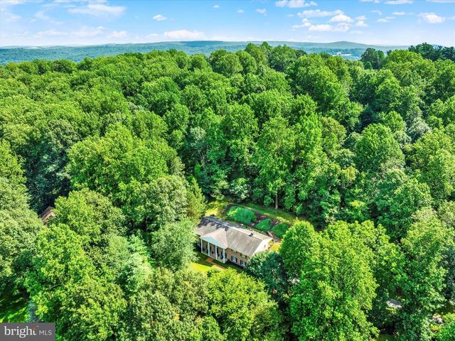 49 FAWN DR, Reading, PA 19607