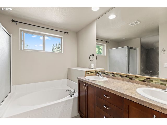 10510 Ne 21ST Ct, Vancouver, WA 98686