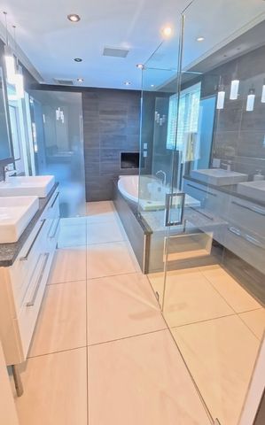 2519 Parkwood Lane, Des Plaines, IL 60018