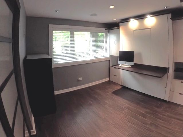 2519 Parkwood Lane, Des Plaines, IL 60018