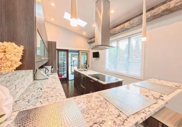 2519 Parkwood Lane, Des Plaines, IL 60018
