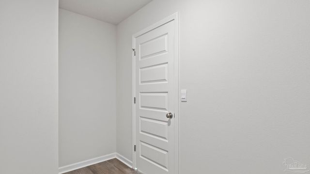 5901 Pelagic Dr, Milton, FL 32583