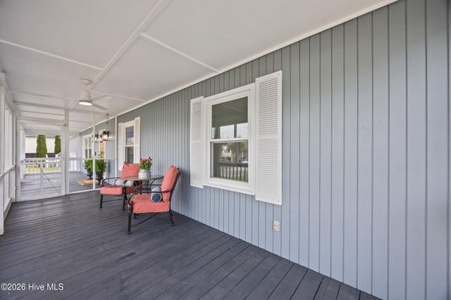 322 NE 57th Street, Oak Island, NC 28465