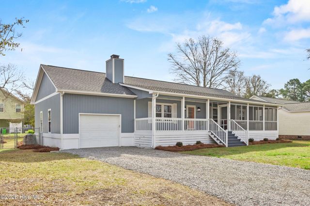322 NE 57th Street, Oak Island, NC 28465