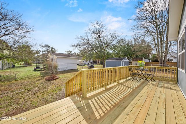 322 NE 57th Street, Oak Island, NC 28465