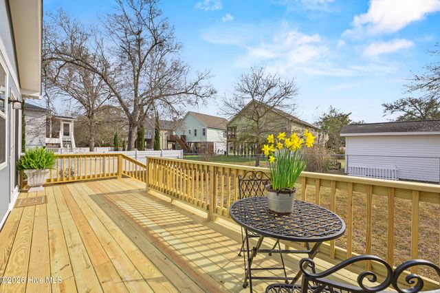 322 NE 57th Street, Oak Island, NC 28465