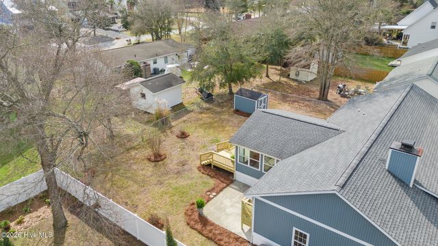 322 NE 57th Street, Oak Island, NC 28465