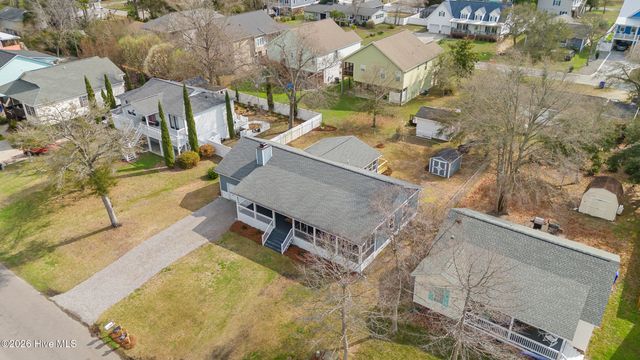 322 NE 57th Street, Oak Island, NC 28465