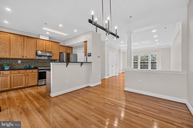 1031 GAITHER RD, Rockville, MD 20850