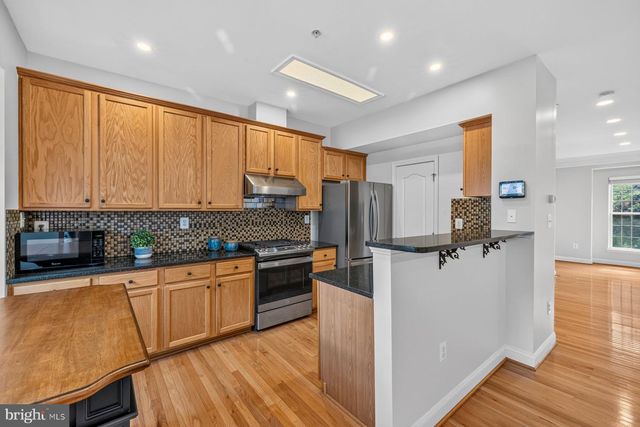 1031 GAITHER RD, Rockville, MD 20850