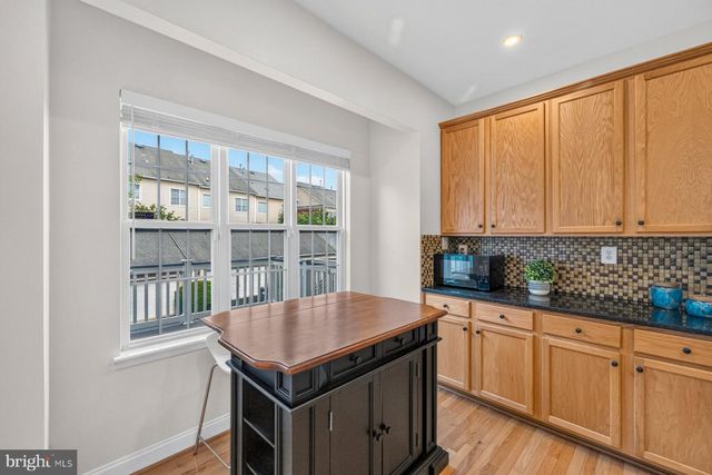 1031 GAITHER RD, Rockville, MD 20850