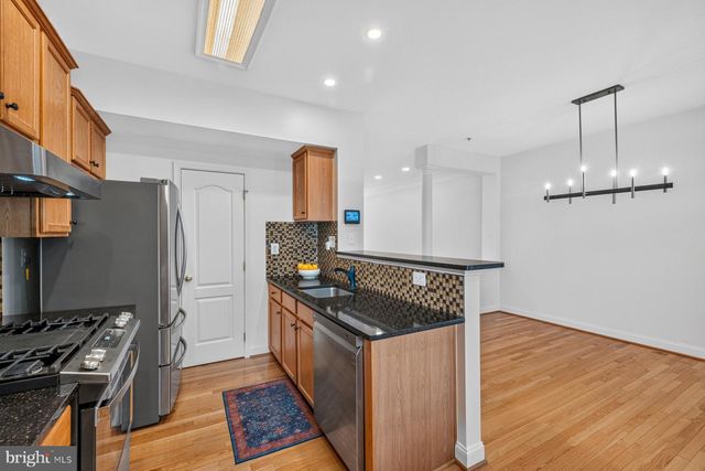 1031 GAITHER RD, Rockville, MD 20850