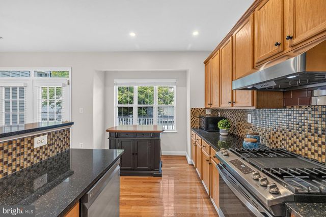 1031 GAITHER RD, Rockville, MD 20850