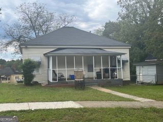 8 Elm Street, Porterdale, GA 30014