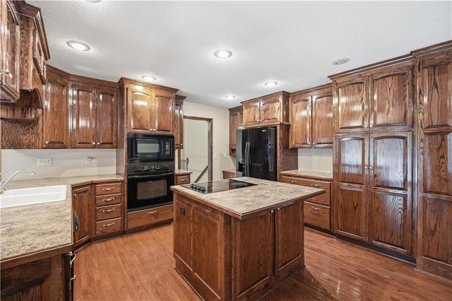 213 Blackjack Avenue, Lone Jack, MO 64070