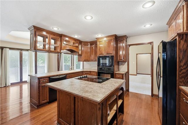 213 Blackjack Avenue, Lone Jack, MO 64070