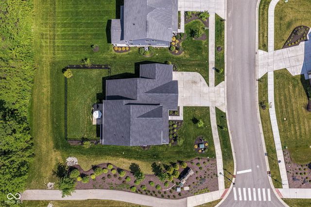 19910 Chatham Green Drive, Westfield, IN 46074