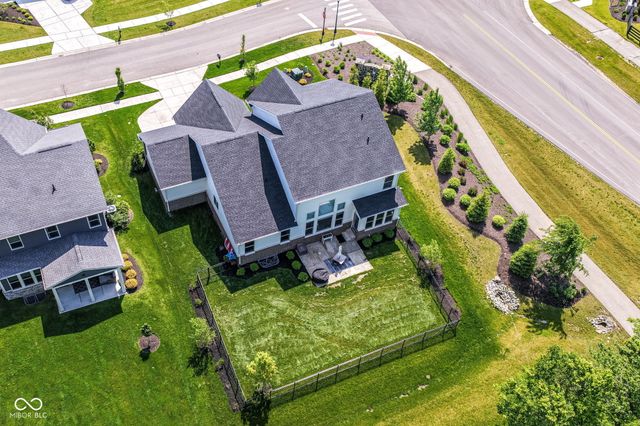 19910 Chatham Green Drive, Westfield, IN 46074